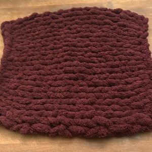 Soft Luxuray Handmade Chunky Knit Cat Blanket - Burgandy red